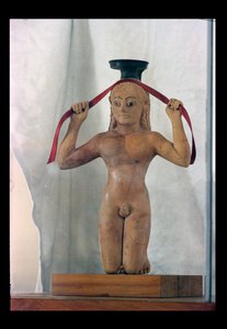 Aryballos, een vaas in de vorm van een knielende jongen, ca. 530 v.Chr.